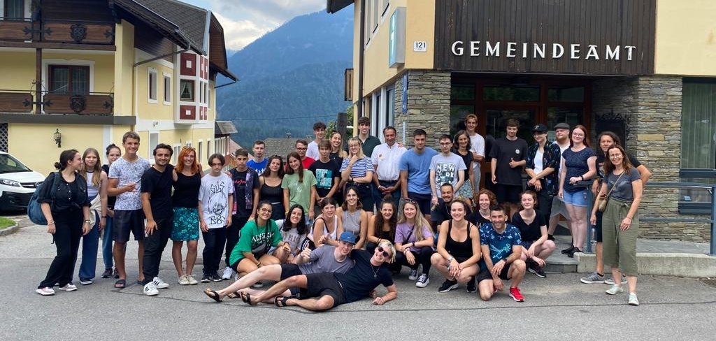 Die Vorfreude auf die vor den Jugendlichen liegende Woche zeichnete sich auf ihren Gesichtern ab.